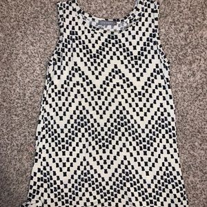 Black and white patterned tank top with open back